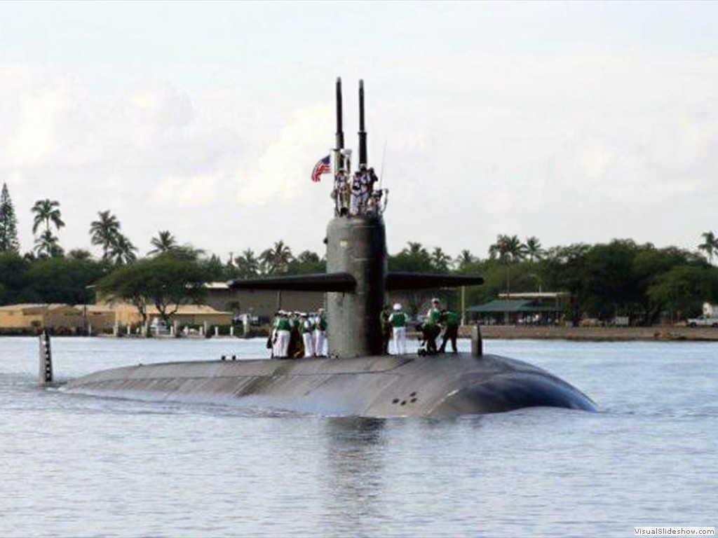 USS Oklahoma City (SSN-723) pulling into Pearl Harbor for Christmas 2004