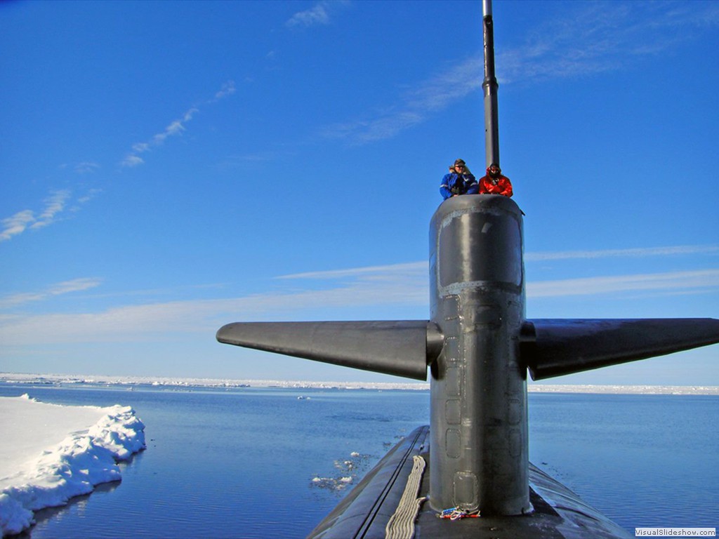 USS Providence (SSN-719) at the North Pole 2008.