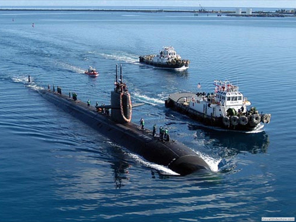 USS San Francisco (SSN-711) entering Pearl Harbor