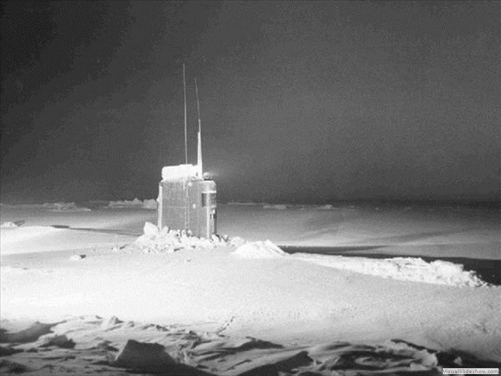 USS Sargo (SSN-583) surfasing at the North Pole